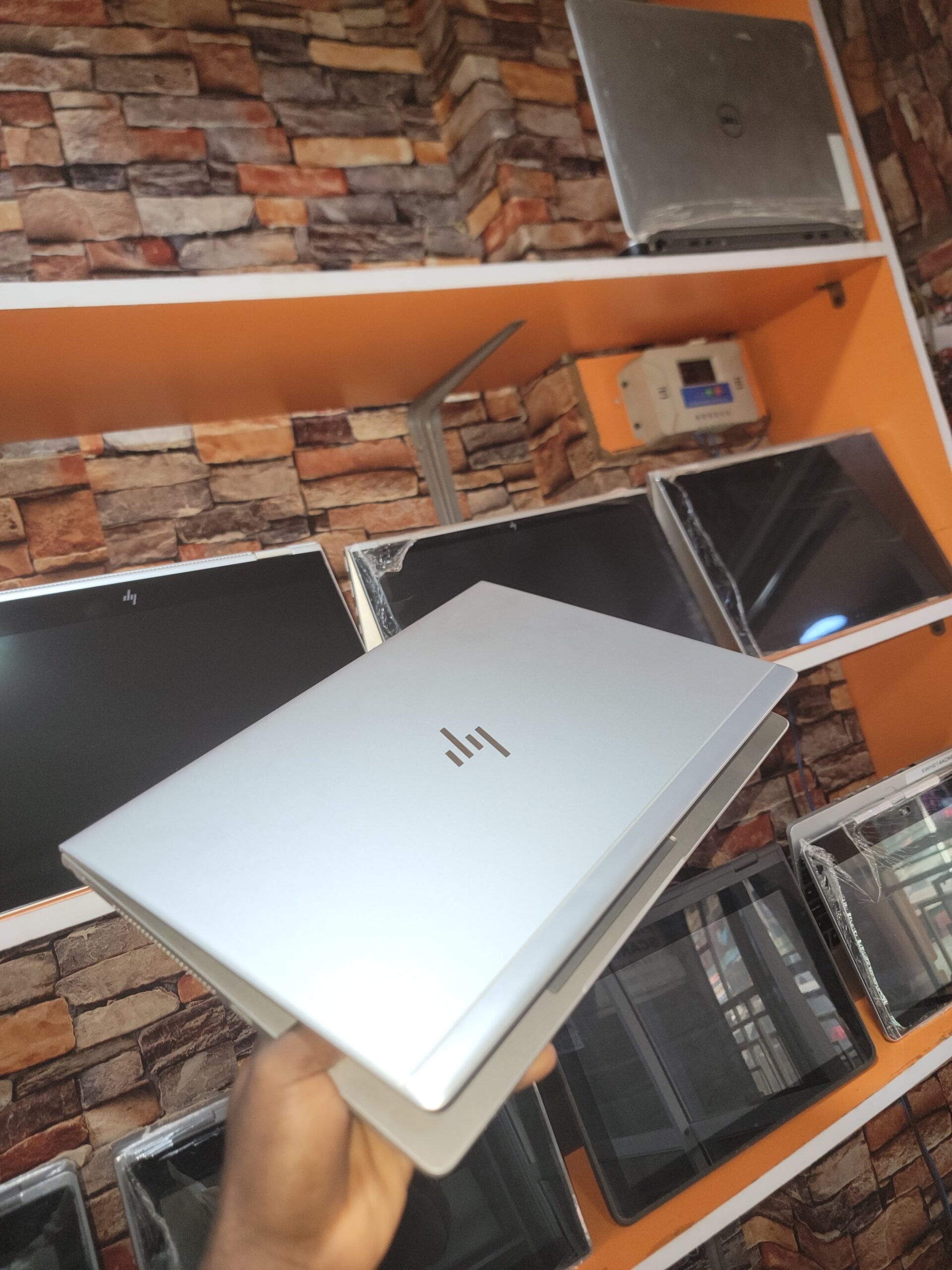 HP EliteBook 840 G6 Core i5 8th Gen 16GB RAM 512GB SSD - Image 2