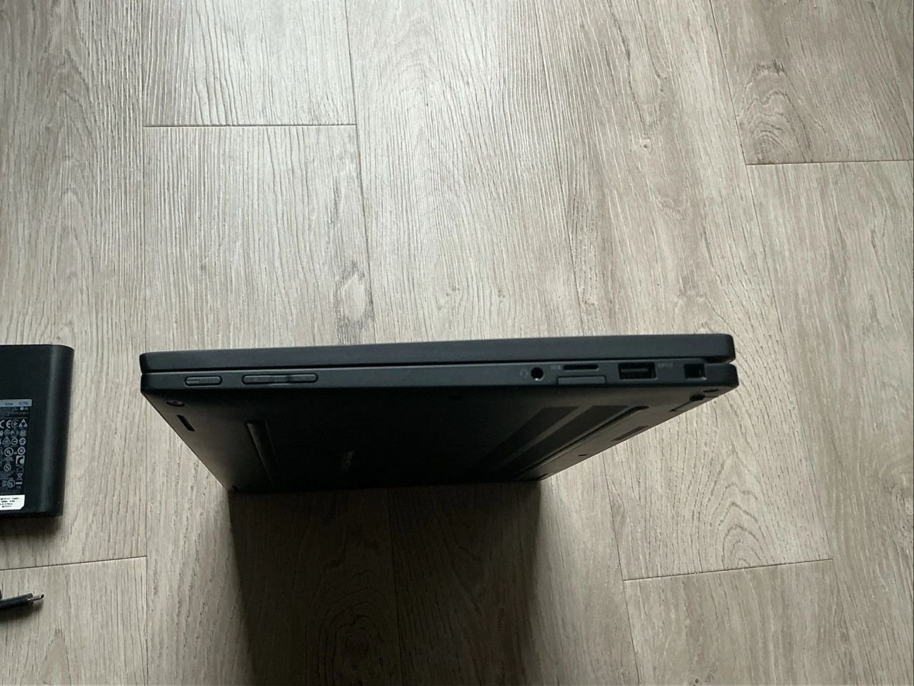 Dell Latitude 7390 2-in-1 (Core i5 8th gen) - Image 2