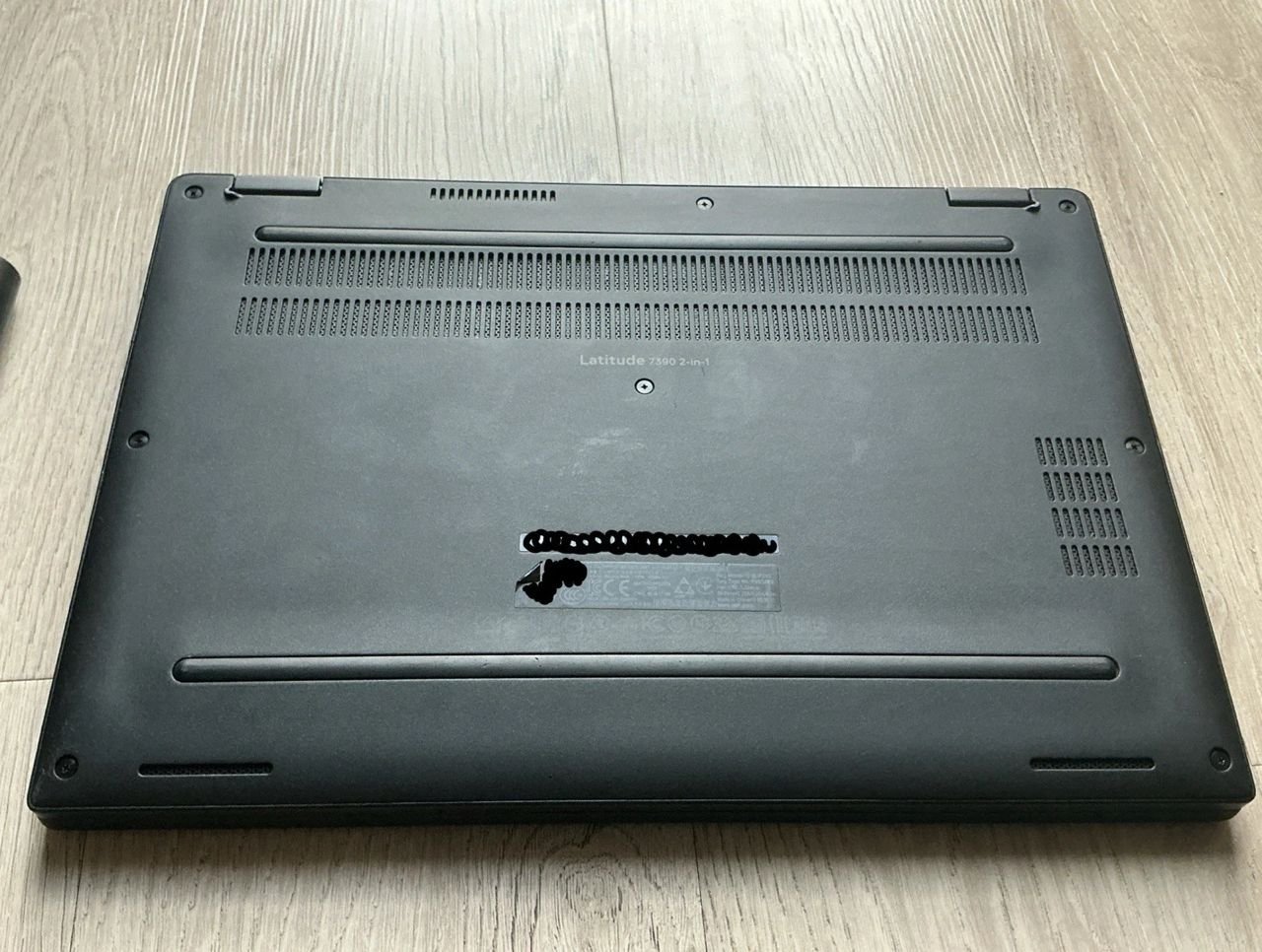 Dell Latitude 7390 2-in-1 (Core i5 8th gen) - Image 4