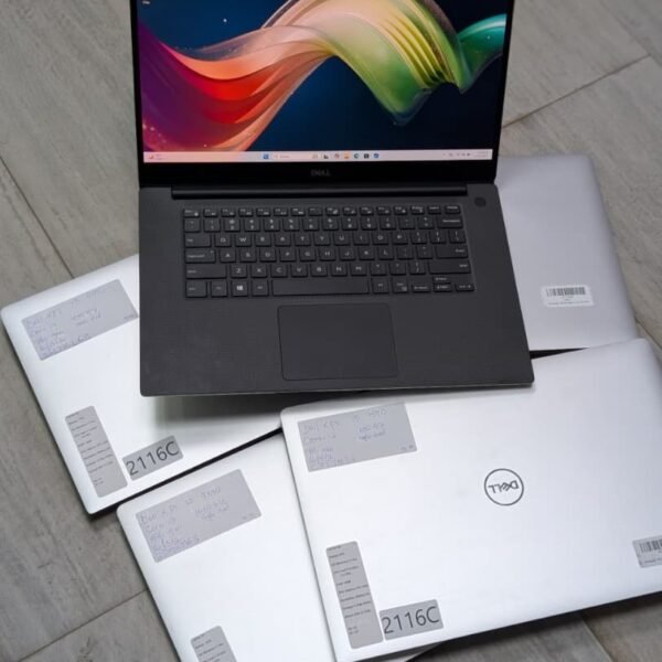 Dell XPS 15 7590 Core i7 9th Gen 16GB RAM 512GB SSD GTX 1650 4GB UHD Touch